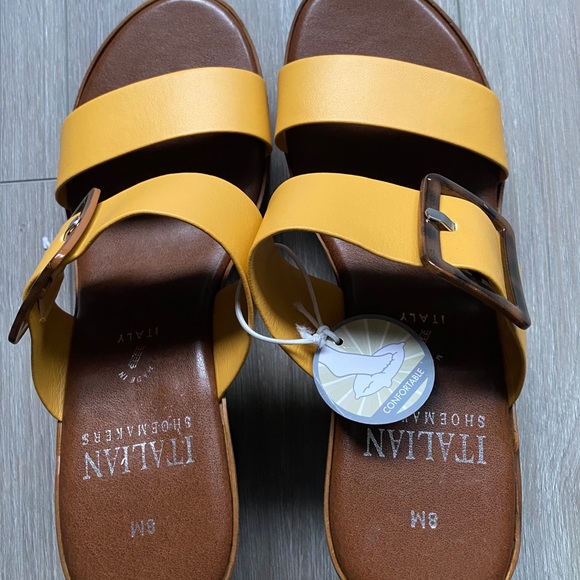 Italian Shoemaker Size 8 Yellow Wedge with buckle - Picture 2 of 8